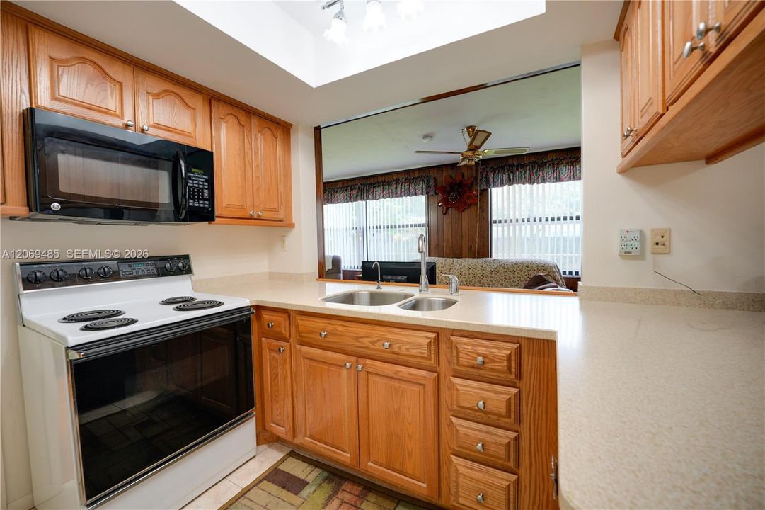 For Sale: $449,000 (3 beds, 2 baths, 1483 Square Feet)