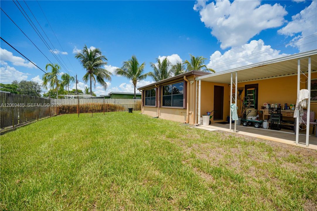 For Sale: $449,000 (3 beds, 2 baths, 1483 Square Feet)