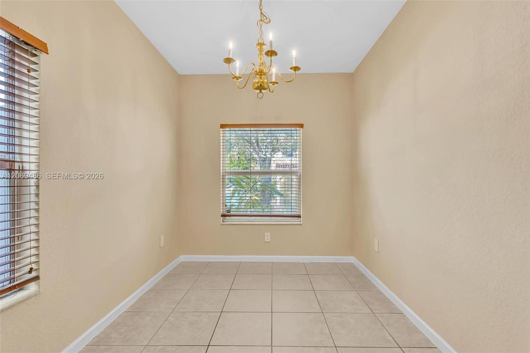 For Sale: $399,900 (2 beds, 2 baths, 1487 Square Feet)