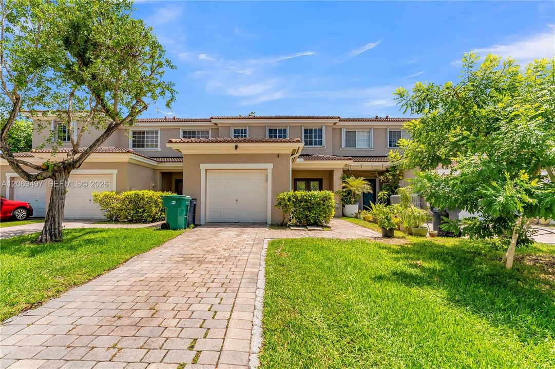 For Sale: $339,000 (2 beds, 2 baths, 1408 Square Feet)