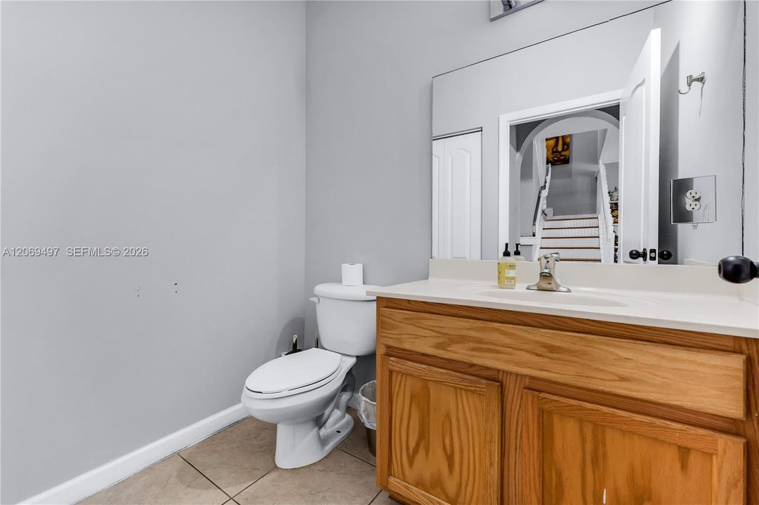 For Sale: $339,000 (2 beds, 2 baths, 1408 Square Feet)