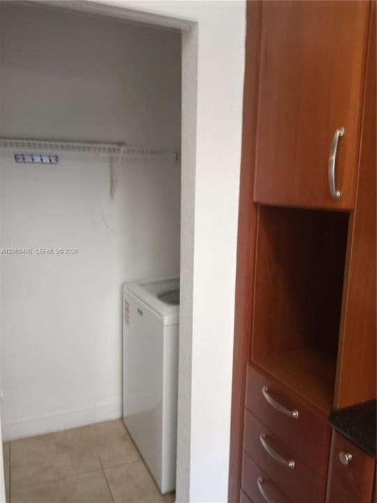 En Renta: $2,400 (2 camas, 2 baños, 1150 Pies cuadrados)