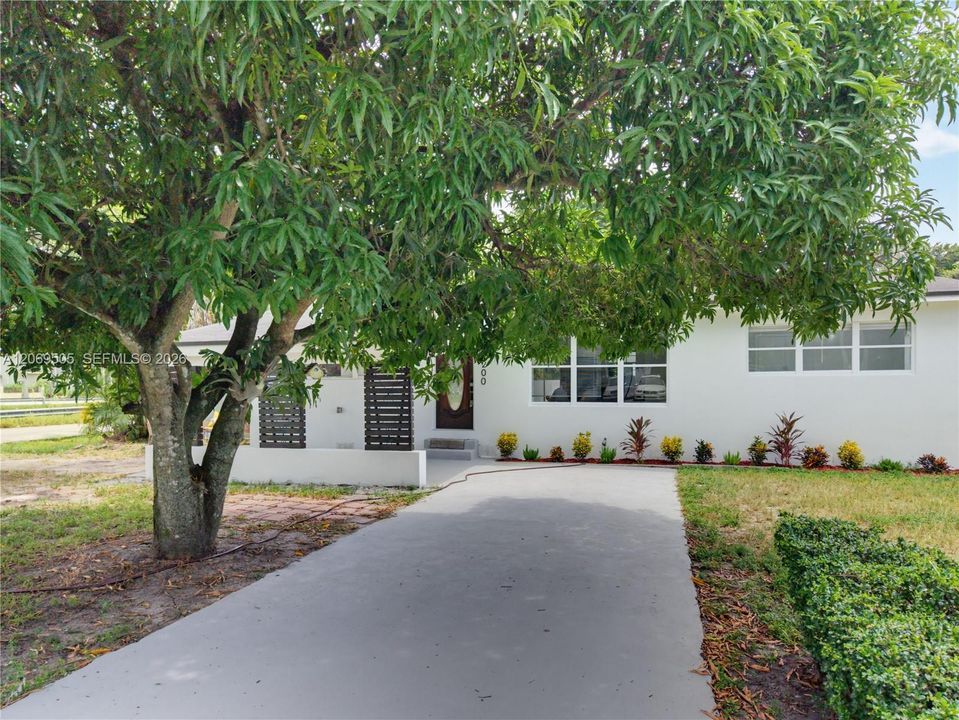For Sale: $615,000 (3 beds, 2 baths, 1248 Square Feet)
