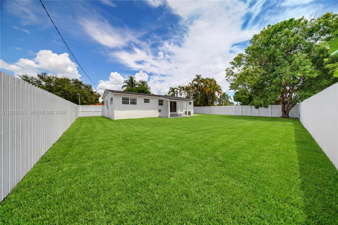For Sale: $615,000 (3 beds, 2 baths, 1248 Square Feet)