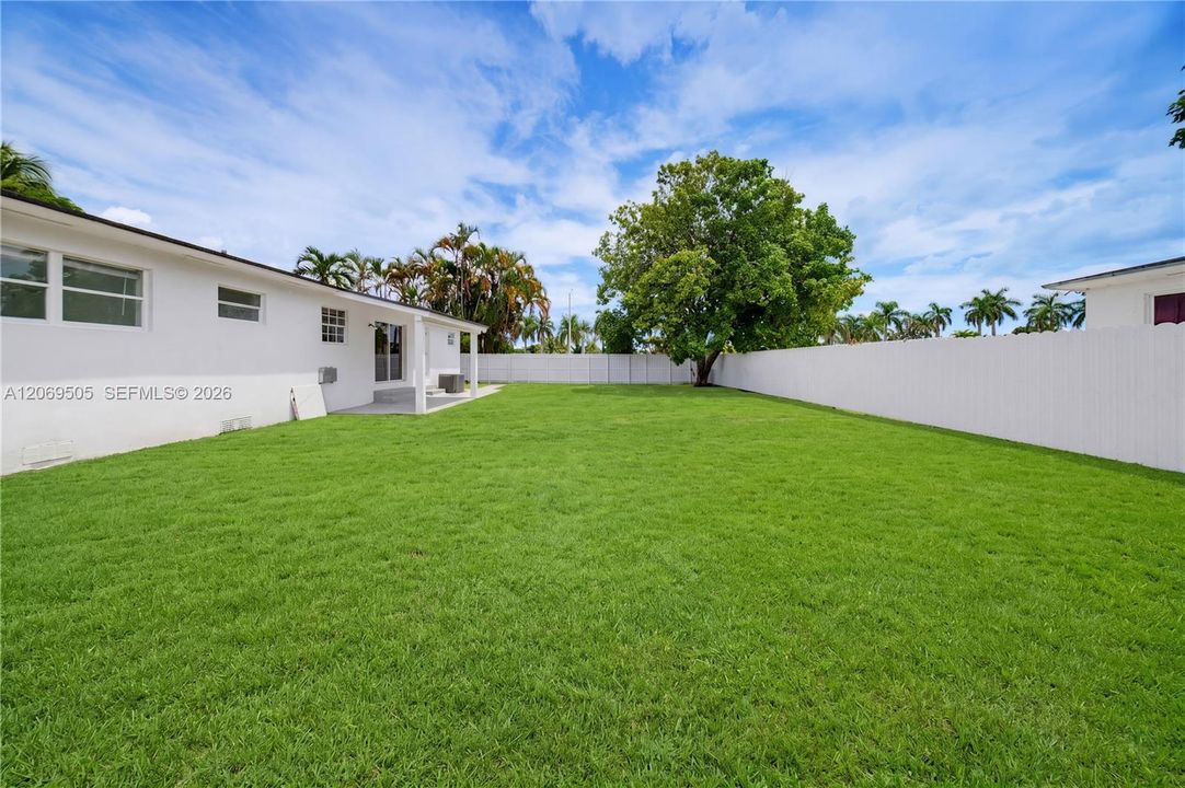 For Sale: $615,000 (3 beds, 2 baths, 1248 Square Feet)