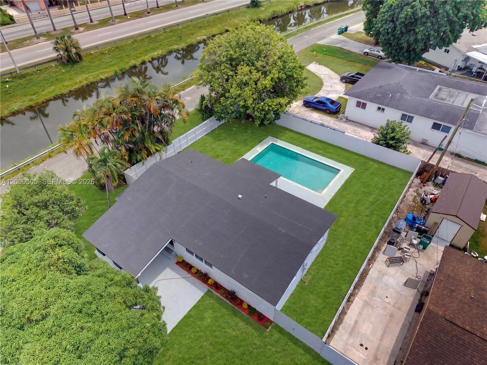 For Sale: $615,000 (3 beds, 2 baths, 1248 Square Feet)