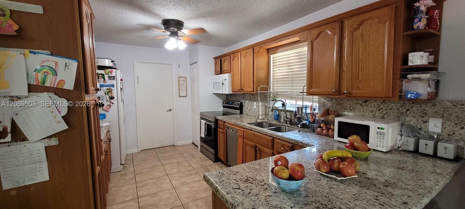 En Renta: $3,600 (3 camas, 2 baños, 1410 Pies cuadrados)