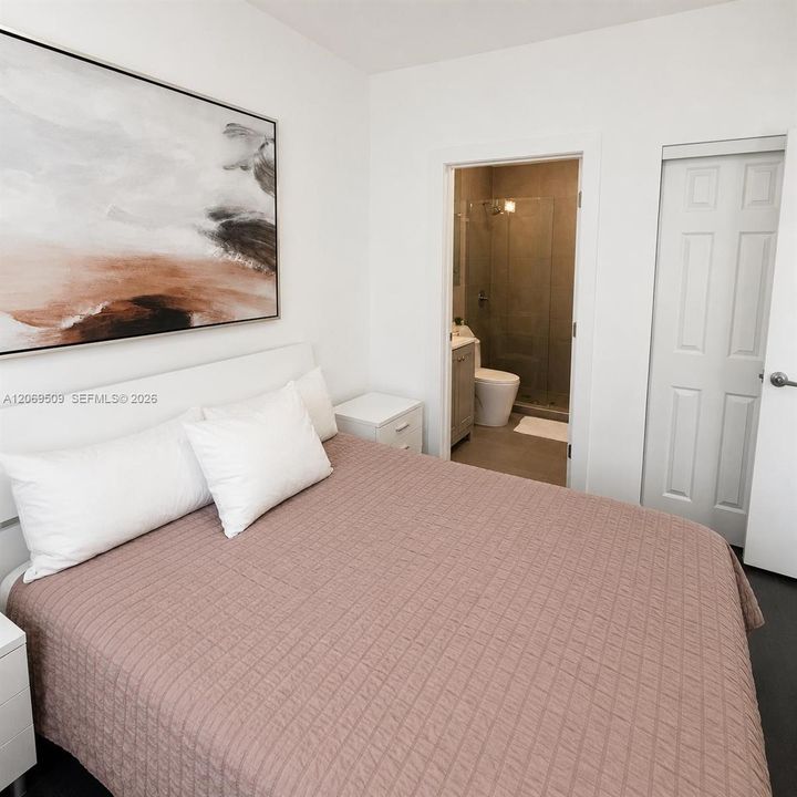 For Rent: $2,200 (1 beds, 1 baths, 473 Square Feet)
