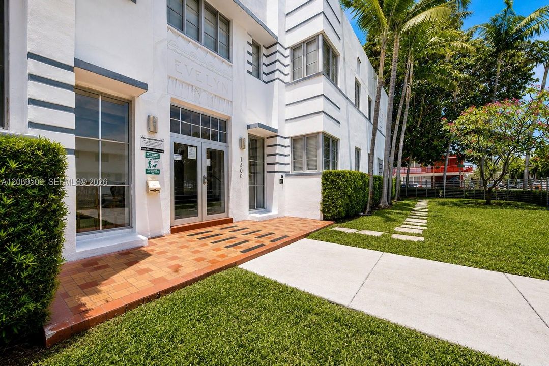 For Rent: $2,200 (1 beds, 1 baths, 473 Square Feet)