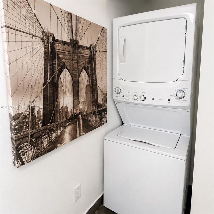 For Rent: $2,200 (1 beds, 1 baths, 473 Square Feet)