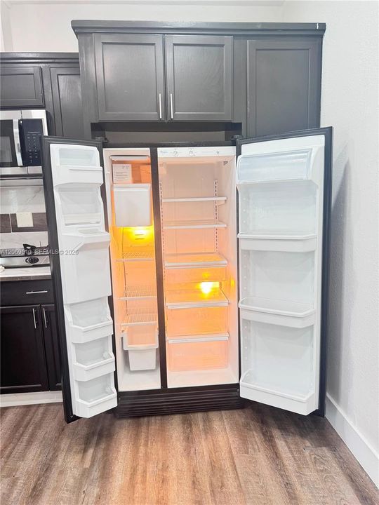 For Rent: $1,500 (2 beds, 1 baths, 650 Square Feet)
