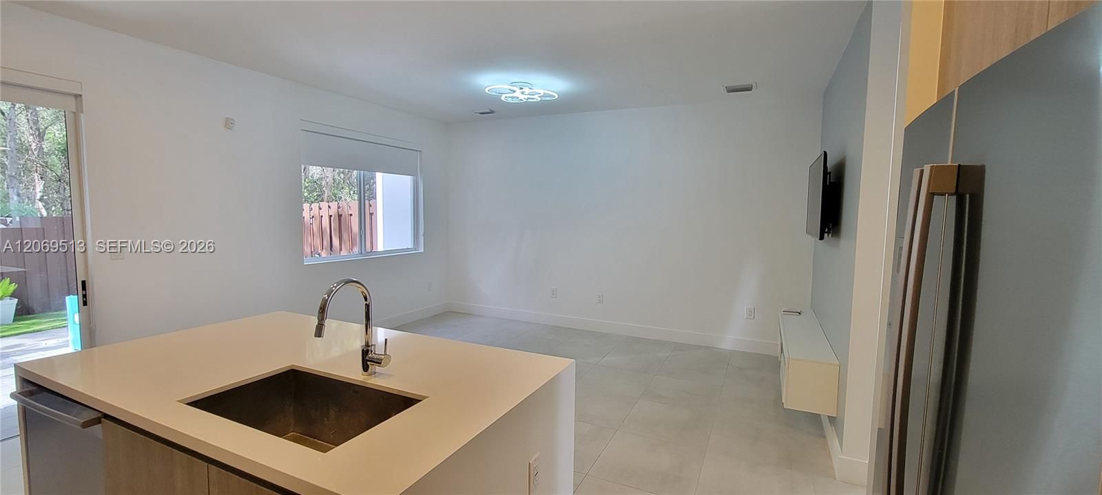For Rent: $4,350 (3 beds, 2 baths, 1816 Square Feet)