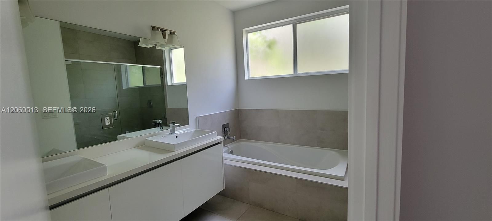 For Rent: $4,350 (3 beds, 2 baths, 1816 Square Feet)