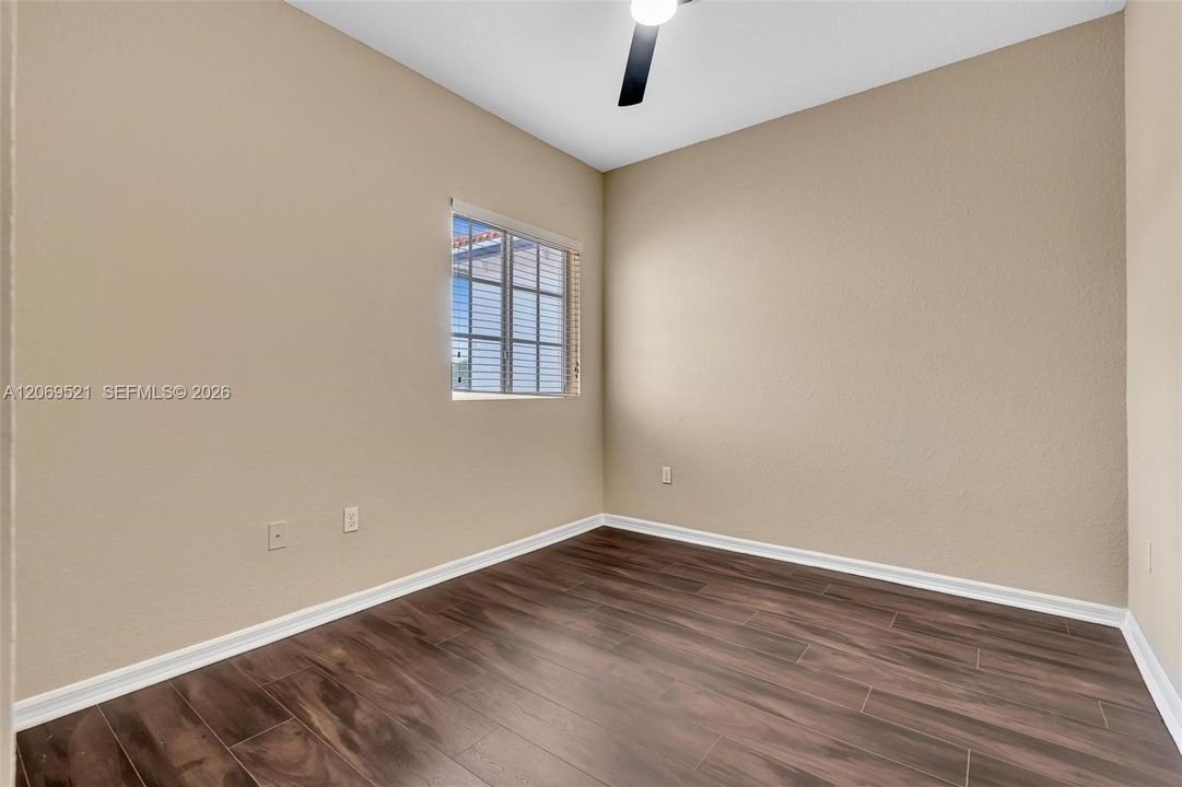 For Sale: $389,900 (3 beds, 2 baths, 1514 Square Feet)
