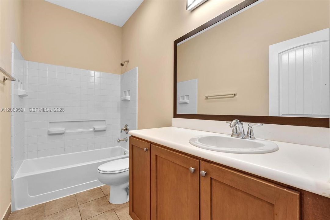 For Sale: $389,900 (3 beds, 2 baths, 1514 Square Feet)