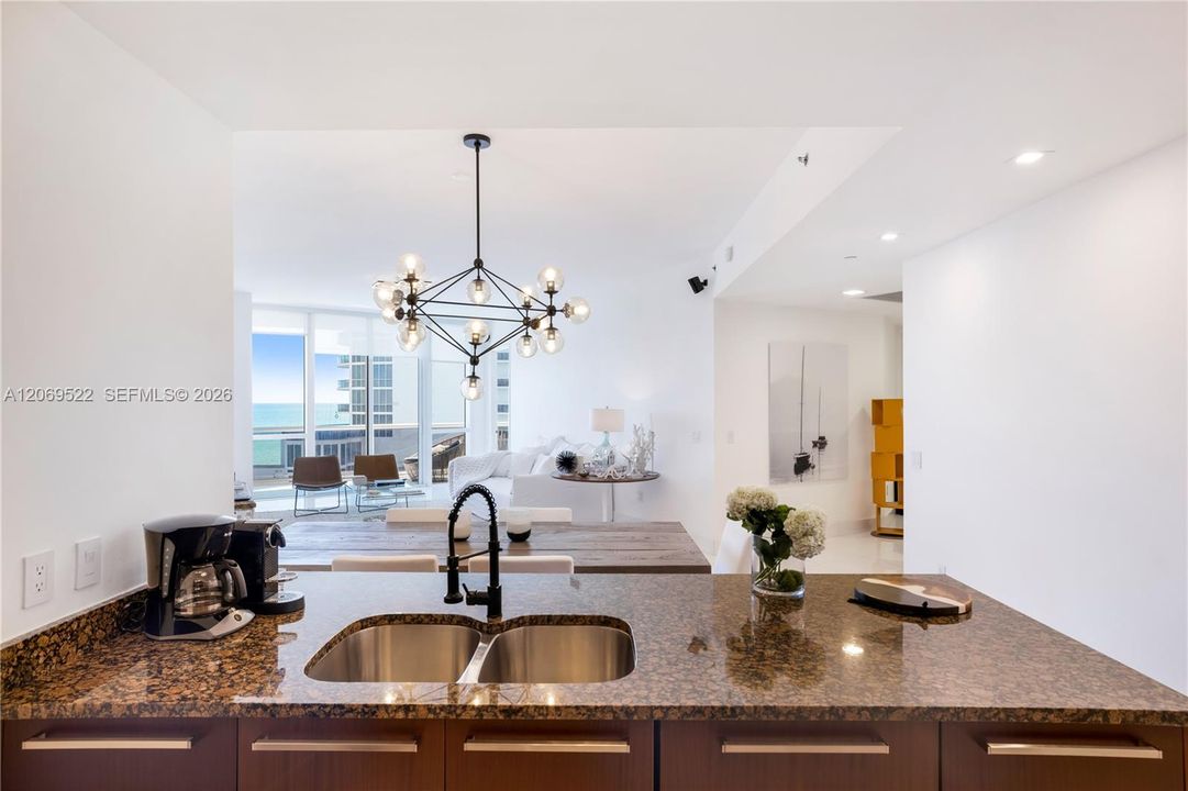 For Rent: $10,800 (3 beds, 3 baths, 2106 Square Feet)