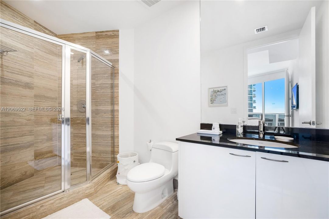 For Rent: $10,800 (3 beds, 3 baths, 2106 Square Feet)