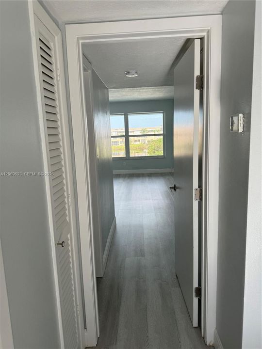 В аренду: $1,850 (1 спален, 1 ванн, 825 Квадратных фут)
