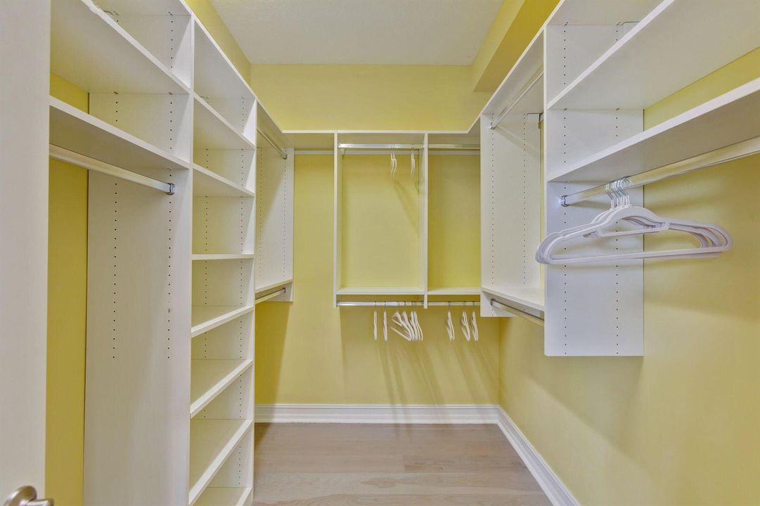 Primary bdrm closet