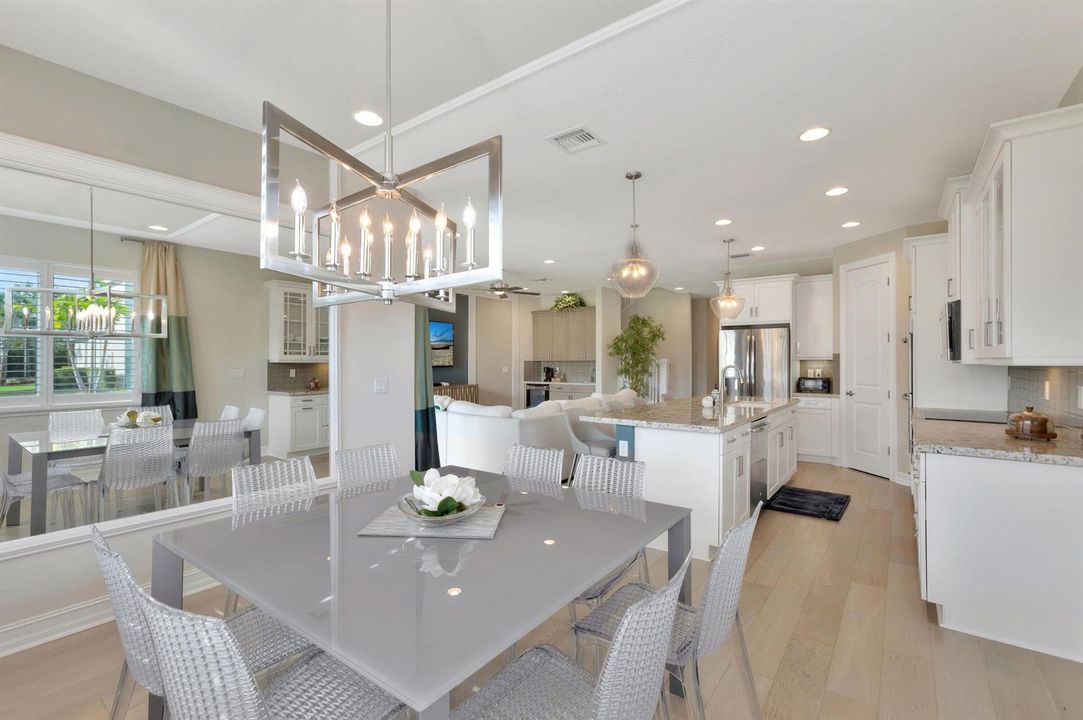 Dining room/breakfast nook