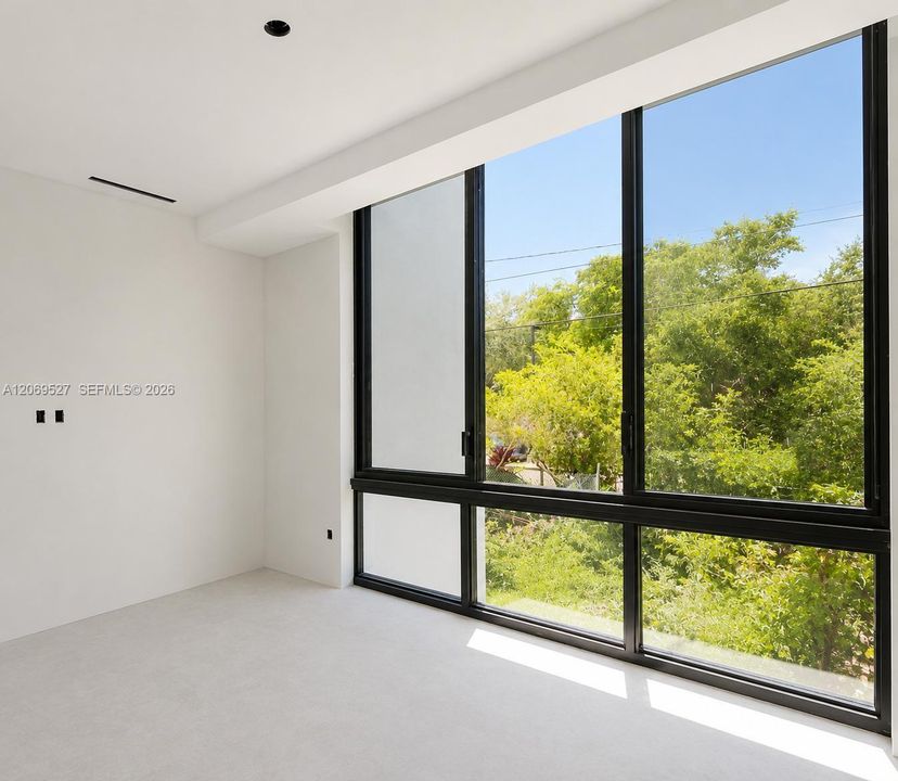 For Sale: $4,990,000 (5 beds, 5 baths, 0 Square Feet)