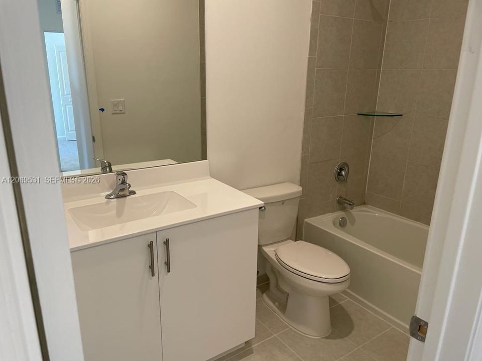 For Rent: $2,975 (3 beds, 2 baths, 1544 Square Feet)