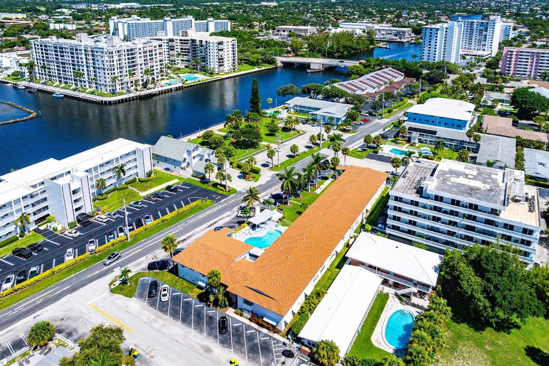 025-1110NorthRiversideDrive-23-PompanoBe