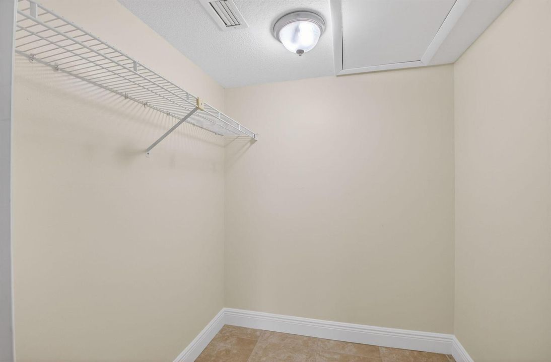 Walk In Closet