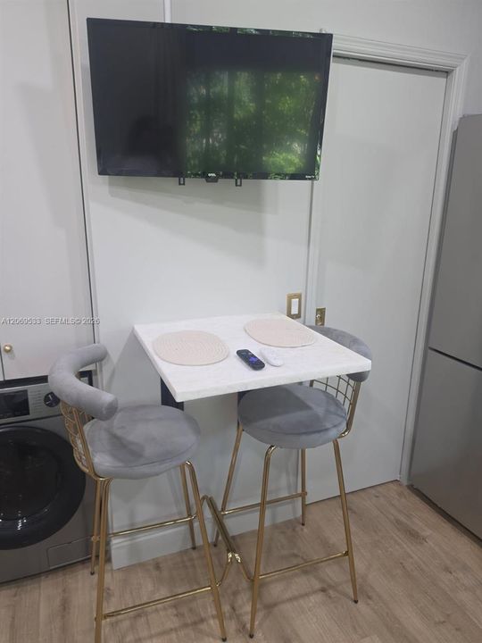 В аренду: $1,450 (1 спален, 1 ванн, 804 Квадратных фут)