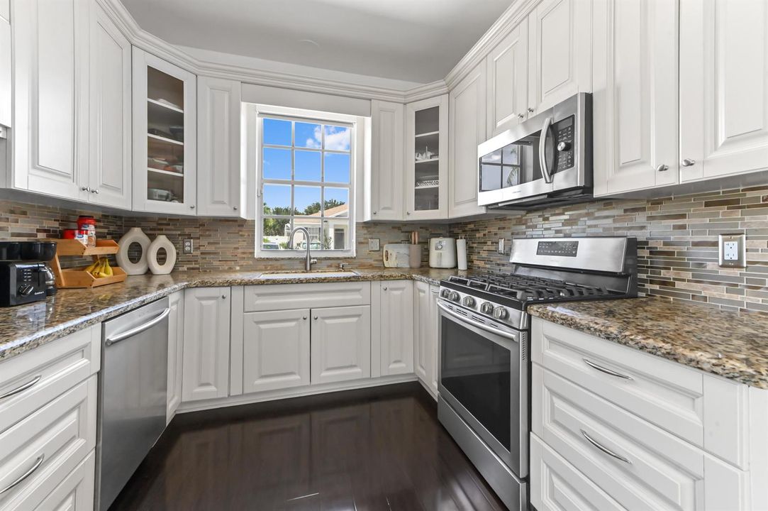 08 kitchen 02