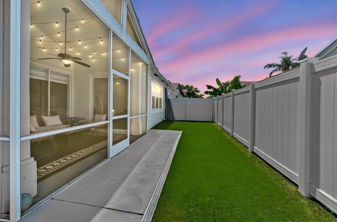 29-Rear-01_TW