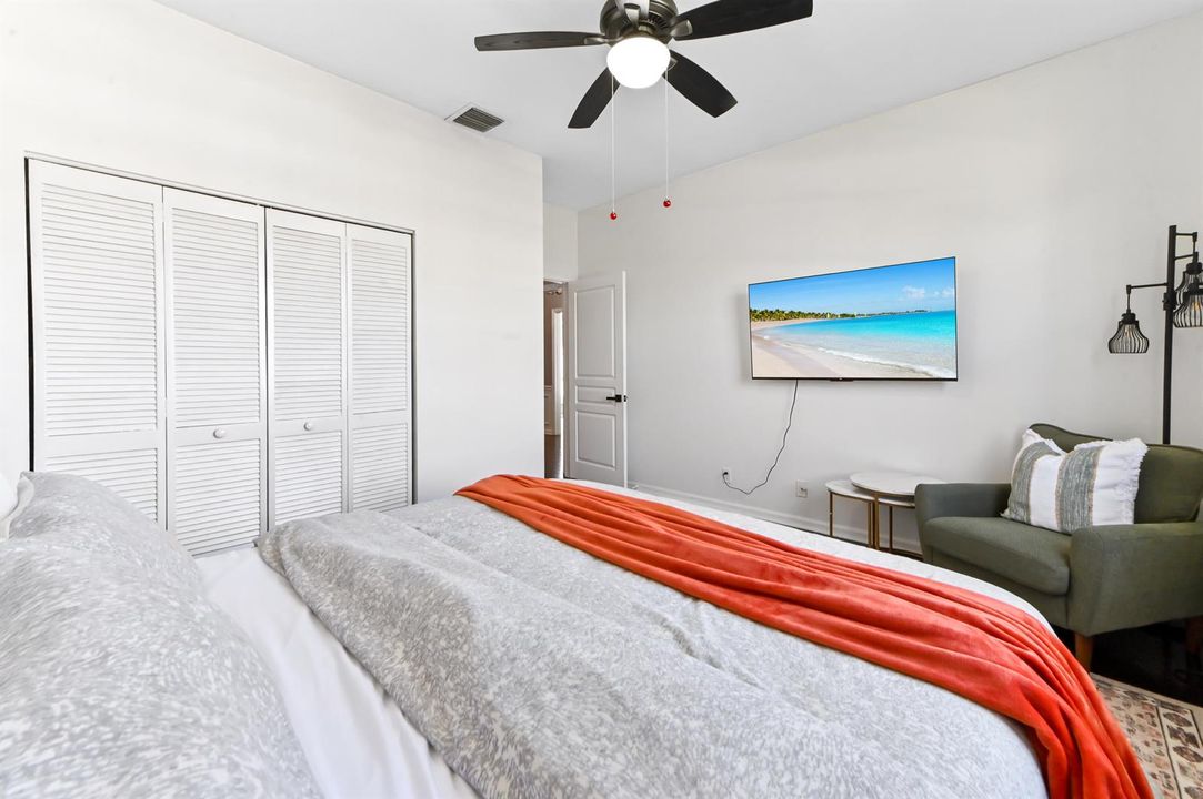 25 bedroom 02