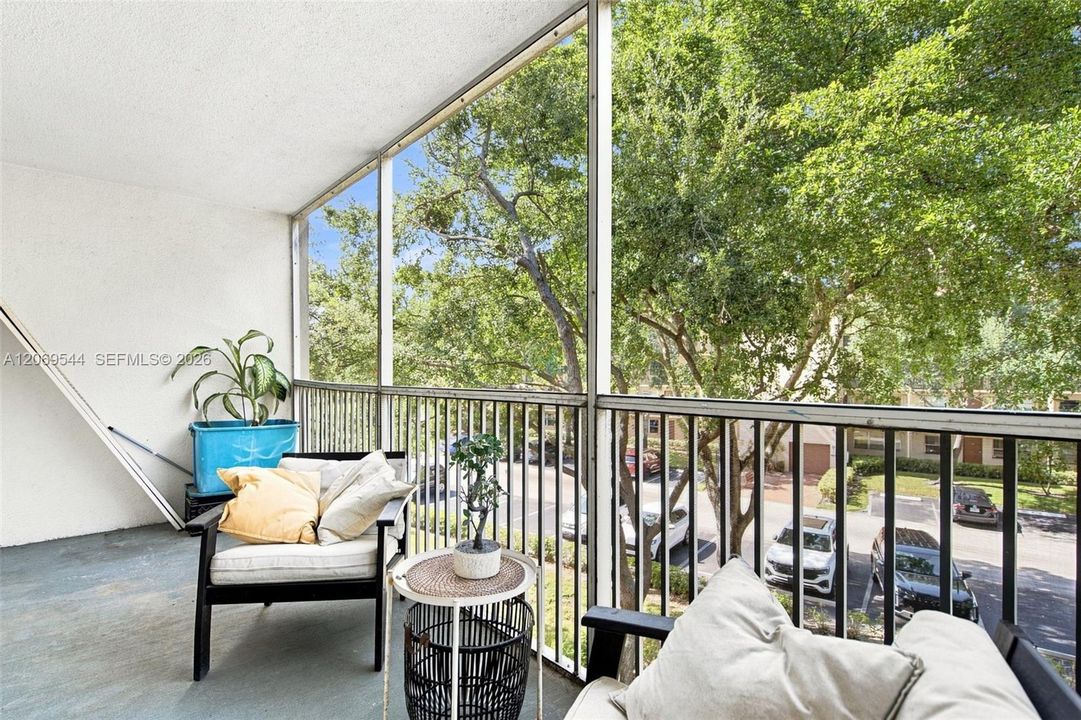 En Venta: $205,000 (2 camas, 2 baños, 1166 Pies cuadrados)