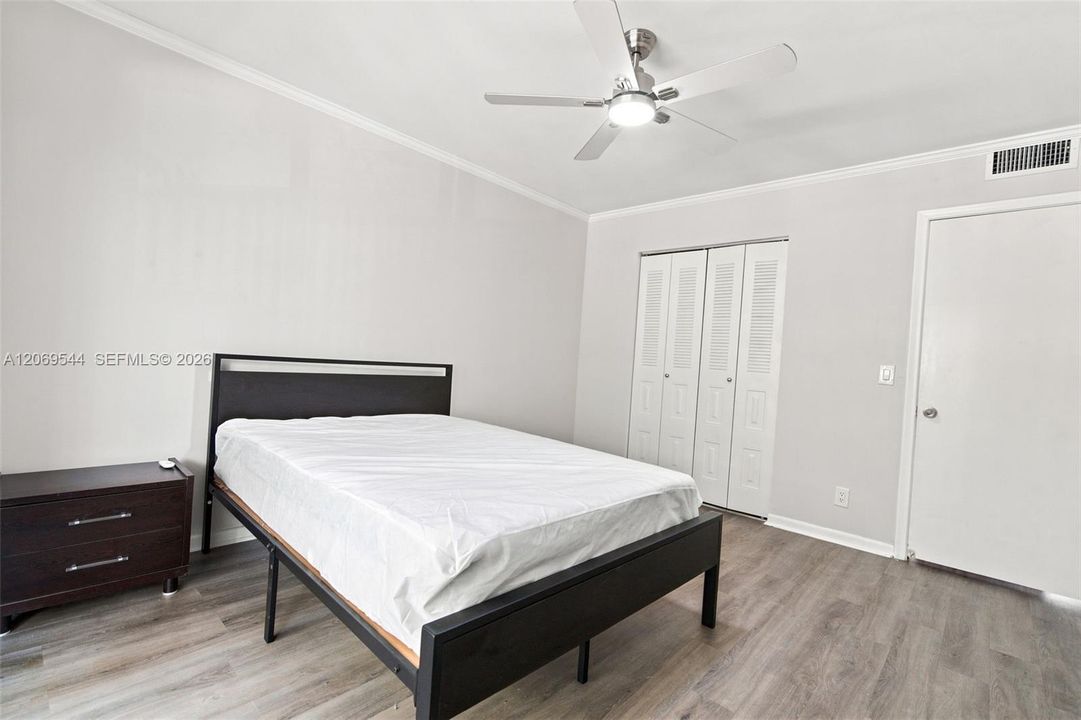 En Venta: $205,000 (2 camas, 2 baños, 1166 Pies cuadrados)