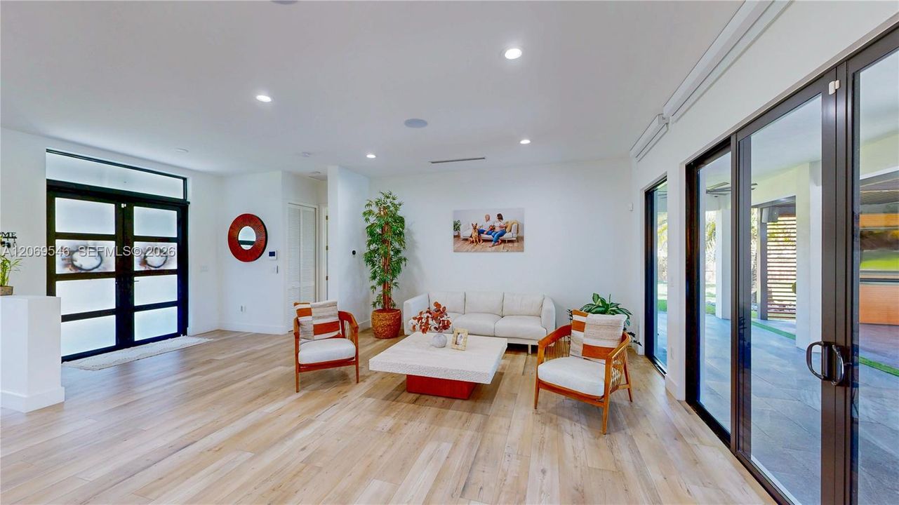 En Venta: $1,750,000 (5 camas, 4 baños, 3198 Pies cuadrados)