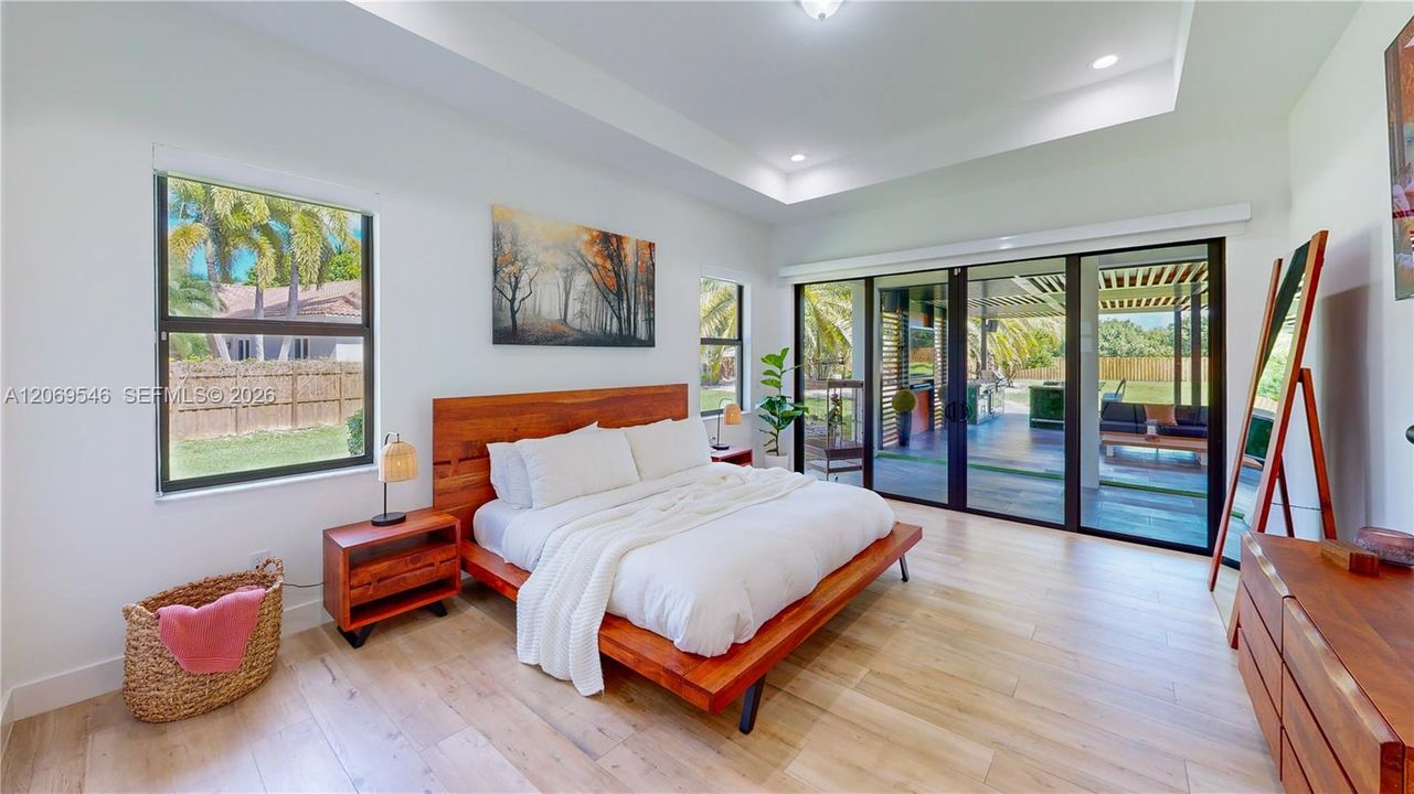 En Venta: $1,750,000 (5 camas, 4 baños, 3198 Pies cuadrados)