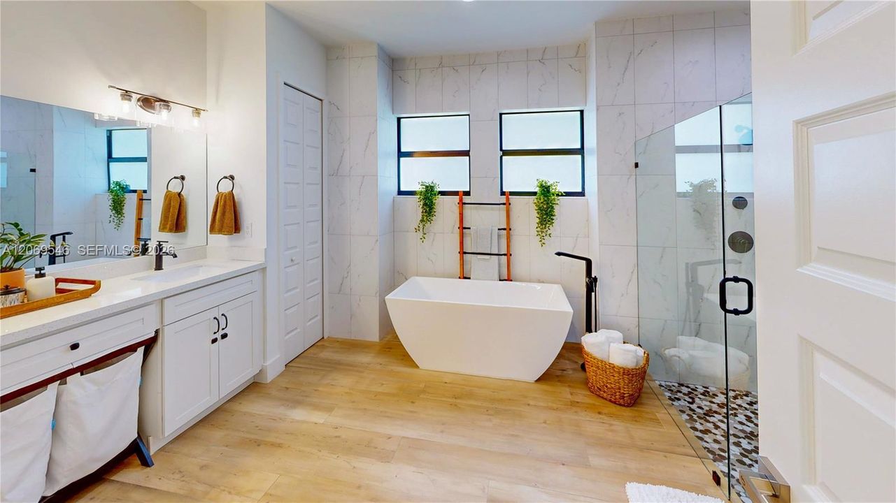 En Venta: $1,750,000 (5 camas, 4 baños, 3198 Pies cuadrados)