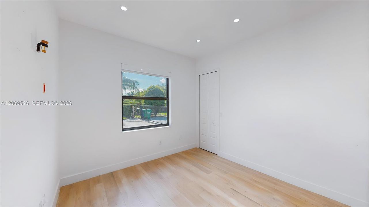 En Venta: $1,750,000 (5 camas, 4 baños, 3198 Pies cuadrados)