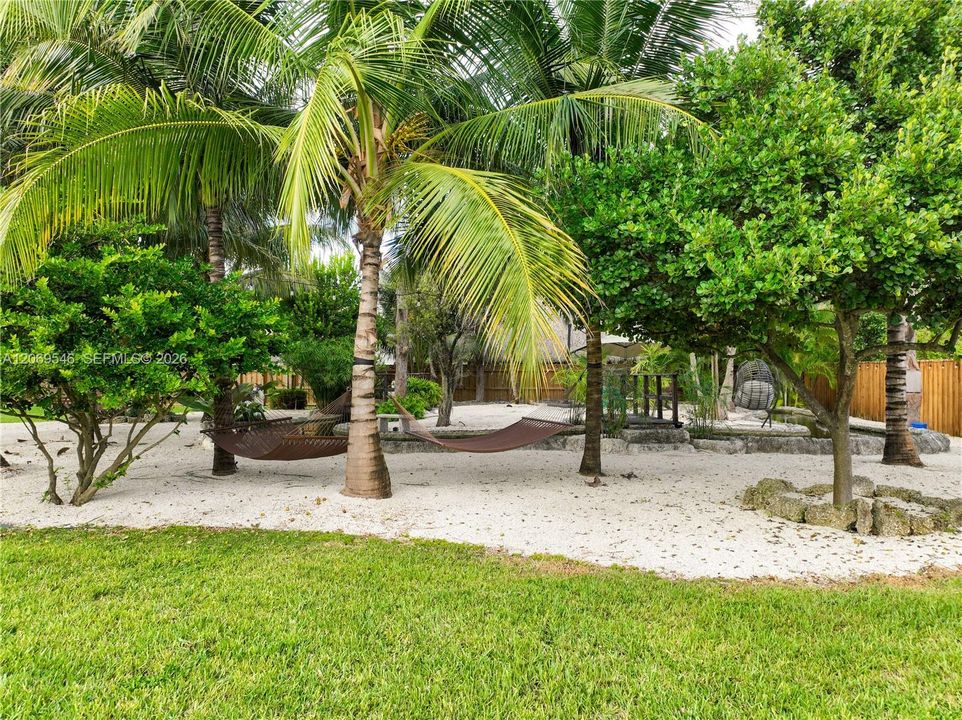 En Venta: $1,750,000 (5 camas, 4 baños, 3198 Pies cuadrados)