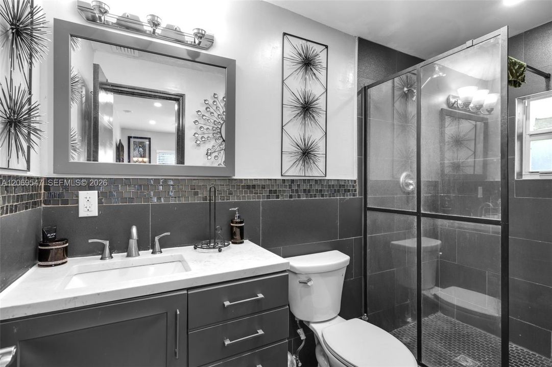 For Sale: $899,000 (3 beds, 2 baths, 1476 Square Feet)
