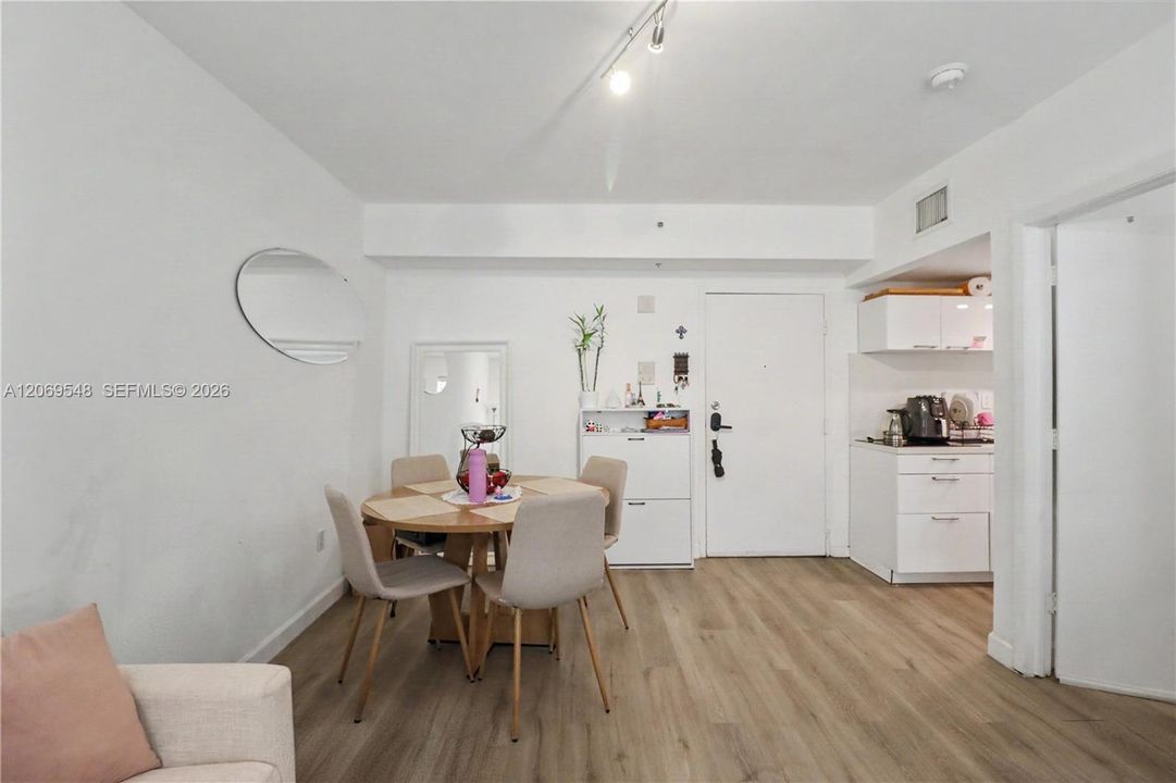 En Venta: $225,000 (1 camas, 1 baños, 420 Pies cuadrados)