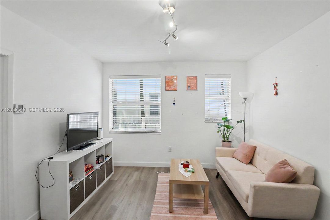 En Venta: $225,000 (1 camas, 1 baños, 420 Pies cuadrados)