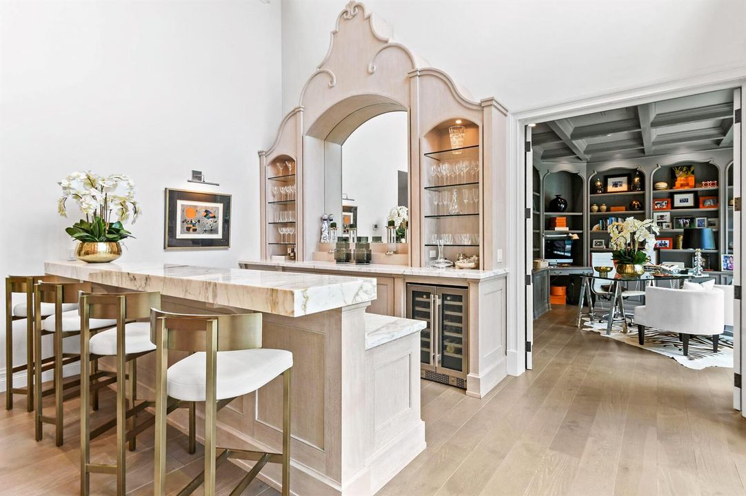 Living Room Bar