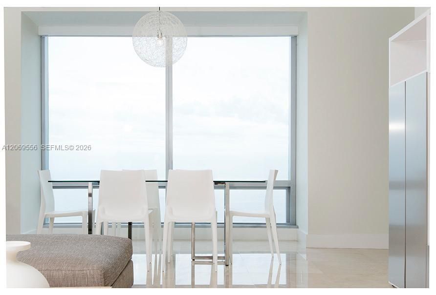 For Rent: $12,000 (2 beds, 2 baths, 1570 Square Feet)