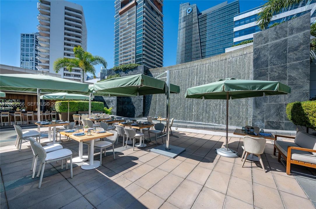 For Rent: $12,000 (2 beds, 2 baths, 1570 Square Feet)