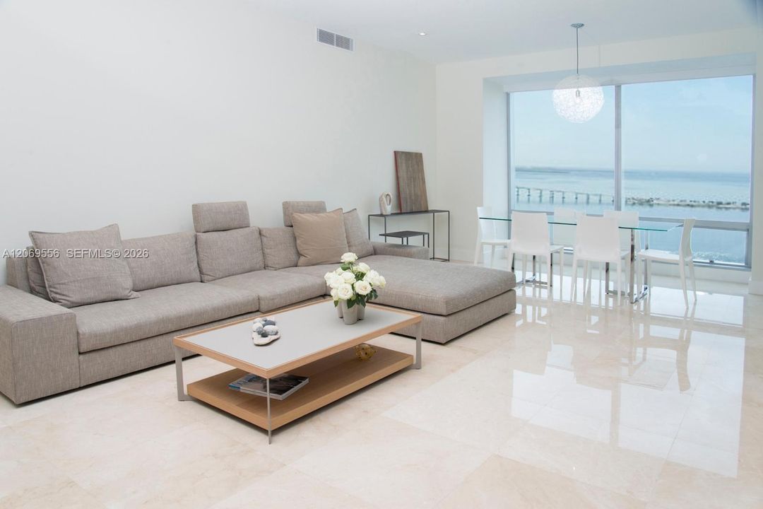 For Rent: $12,000 (2 beds, 2 baths, 1570 Square Feet)