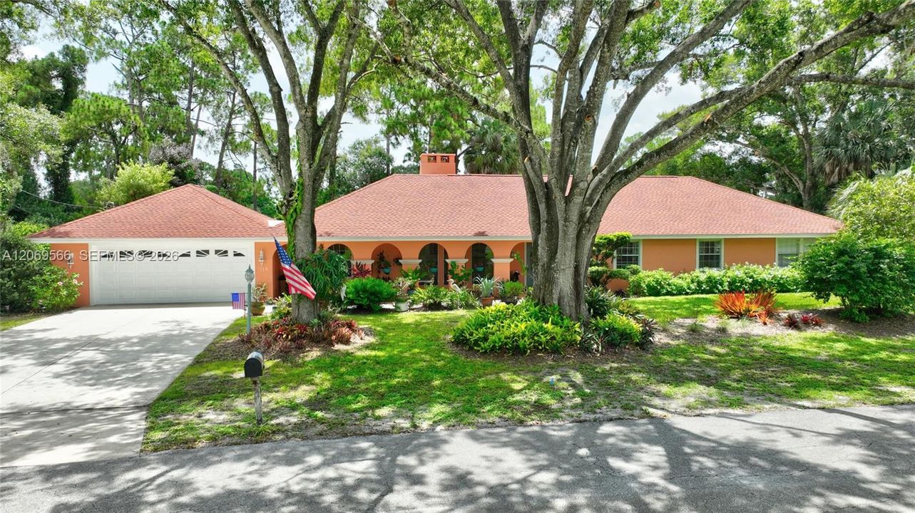 For Sale: $435,000 (4 beds, 2 baths, 2759 Square Feet)
