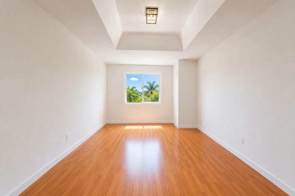 2951