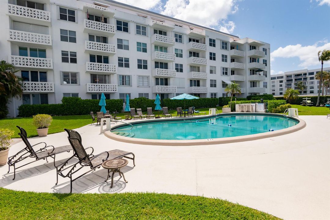 © Clark-2840 S Ocean BLVD 517-027