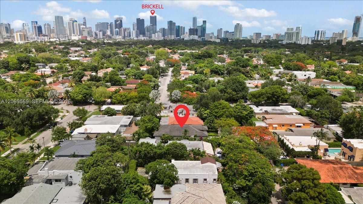 Activo con contrato: $1,395,000 (3 camas, 2 baños, 2132 Pies cuadrados)